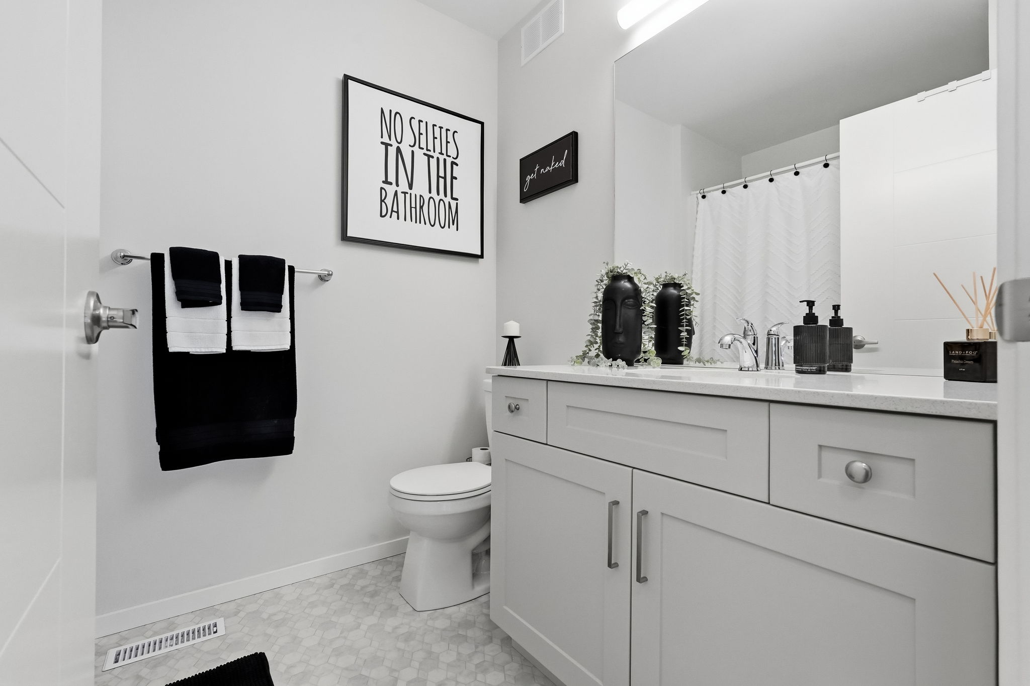 24-web-or-mls-A7403979