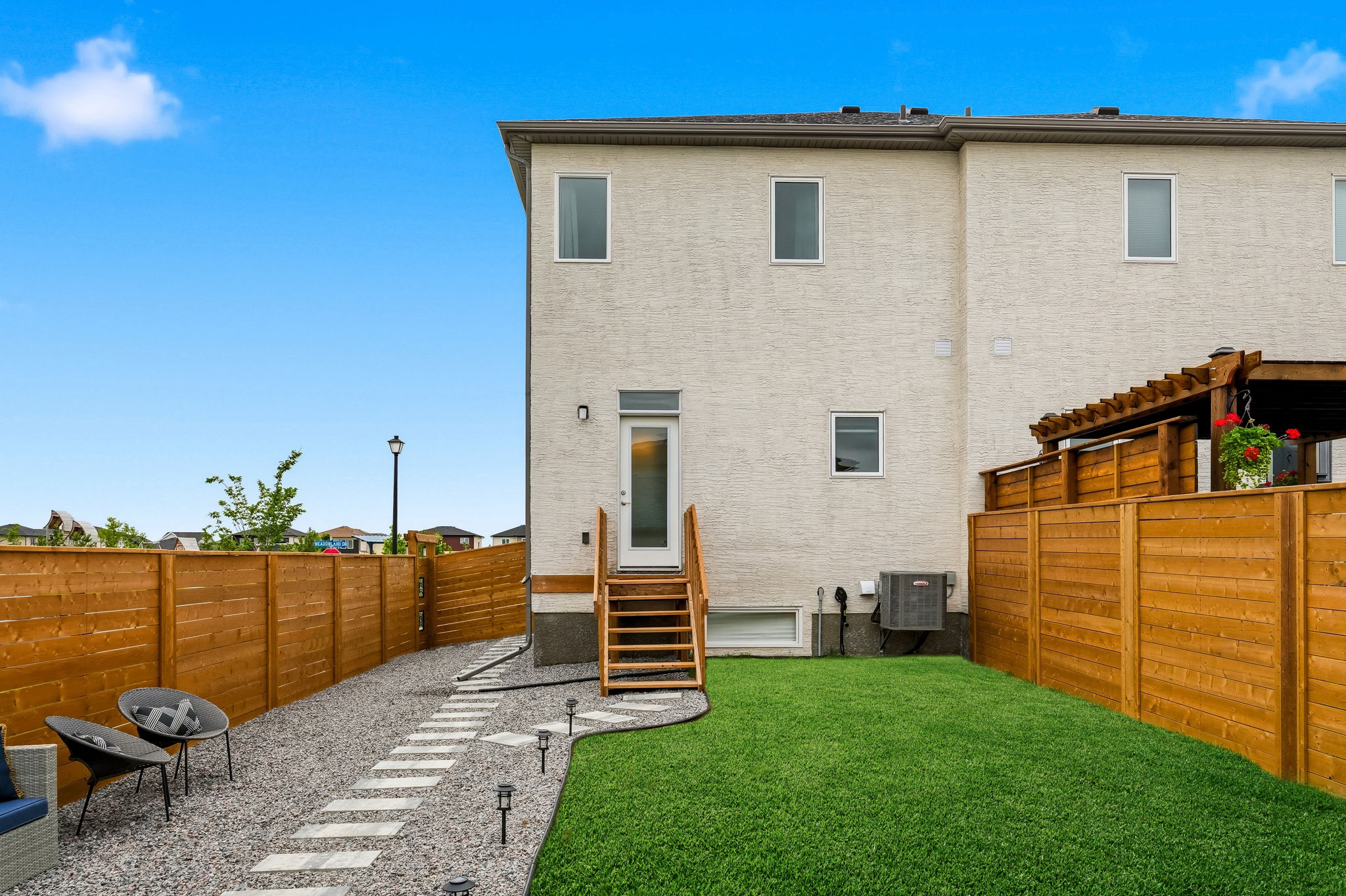 30-web-or-mls-A7404060